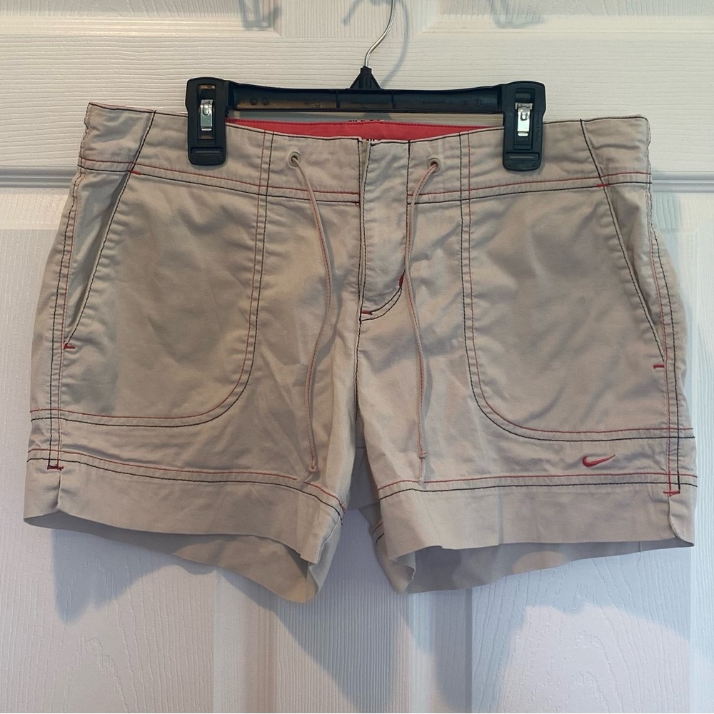 Vintage Nike Women’s Hiking/Active Drawstring Board Shorts Beige Size Small